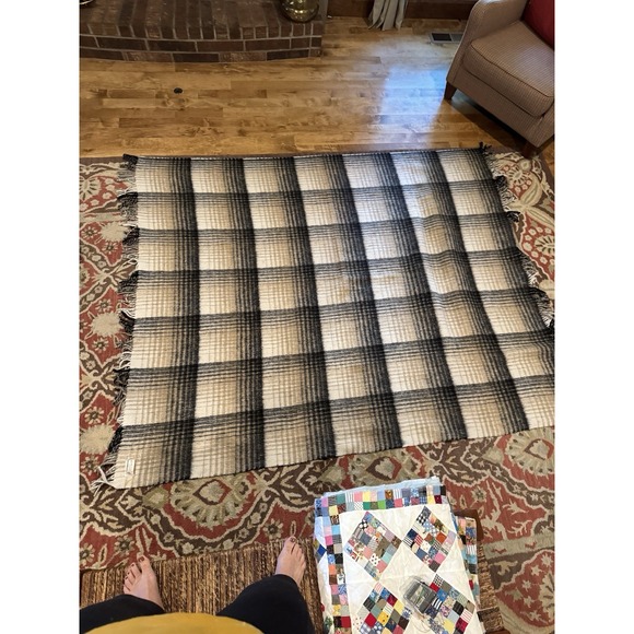 Vintage Carmatex‎ Mexico Horse Blanket Black Tan White Plaid Fringe Heavy Warm